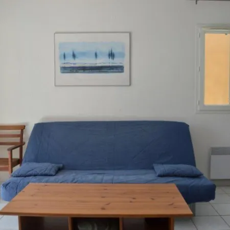 Pavillon A 200m De La Avec Terrasse, Jardin Et Parking Securise - - Fr-1-229b-47